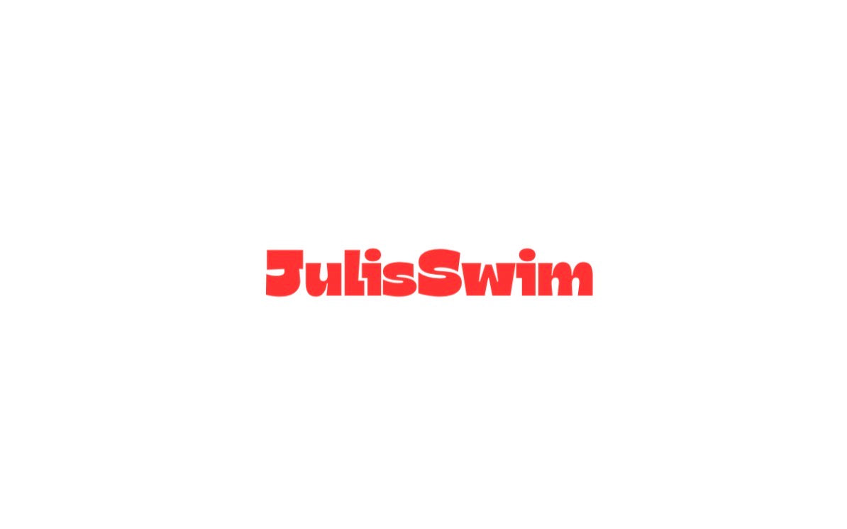 JULISSWIM